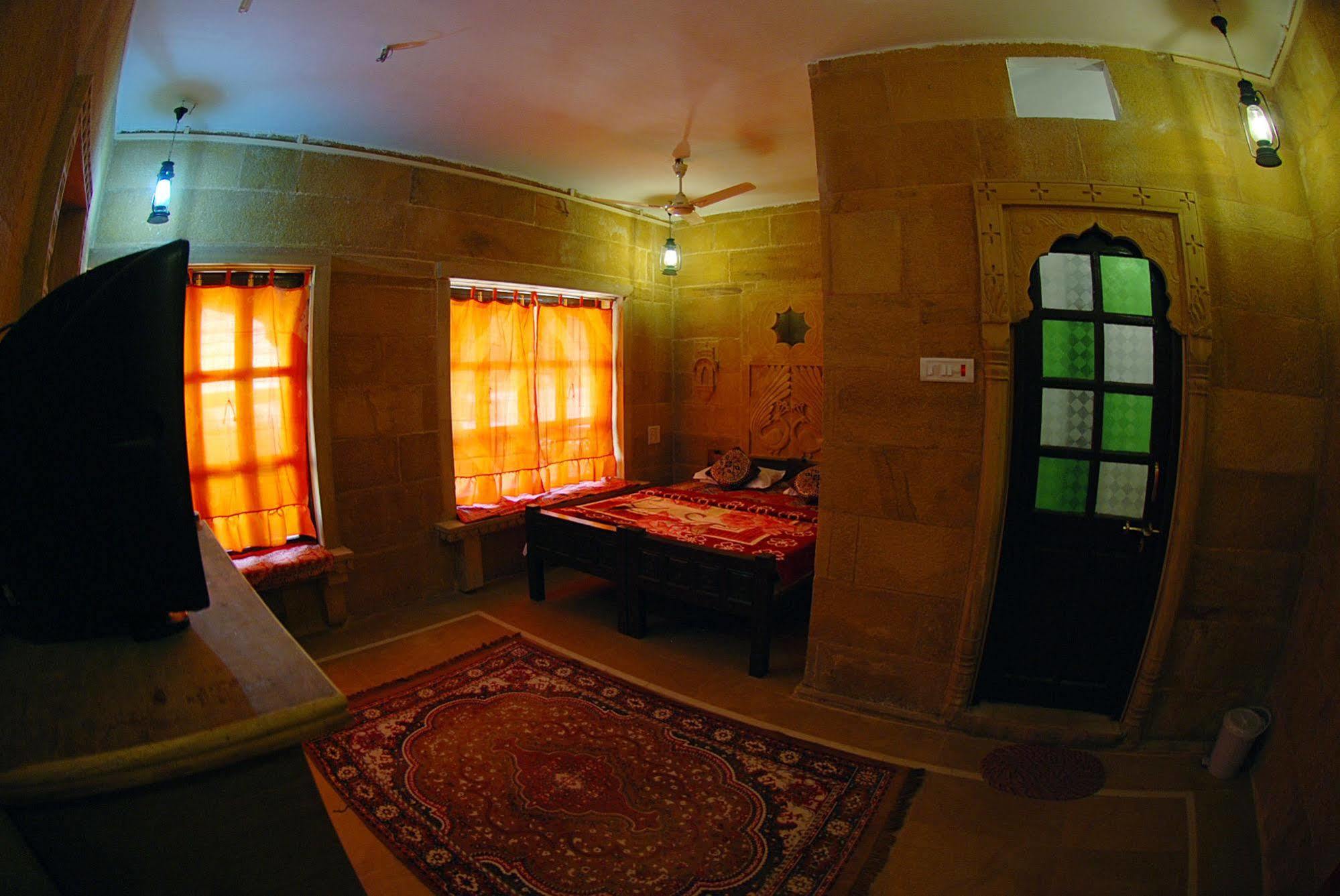 Hotel Nirmal Haveli جيلسامر المظهر الخارجي الصورة